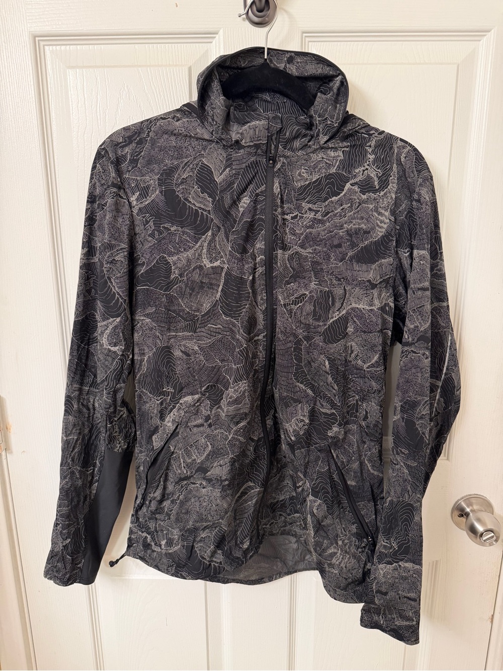lululemon athletica Black with Light Gray Topographic Print Hooded Jacket